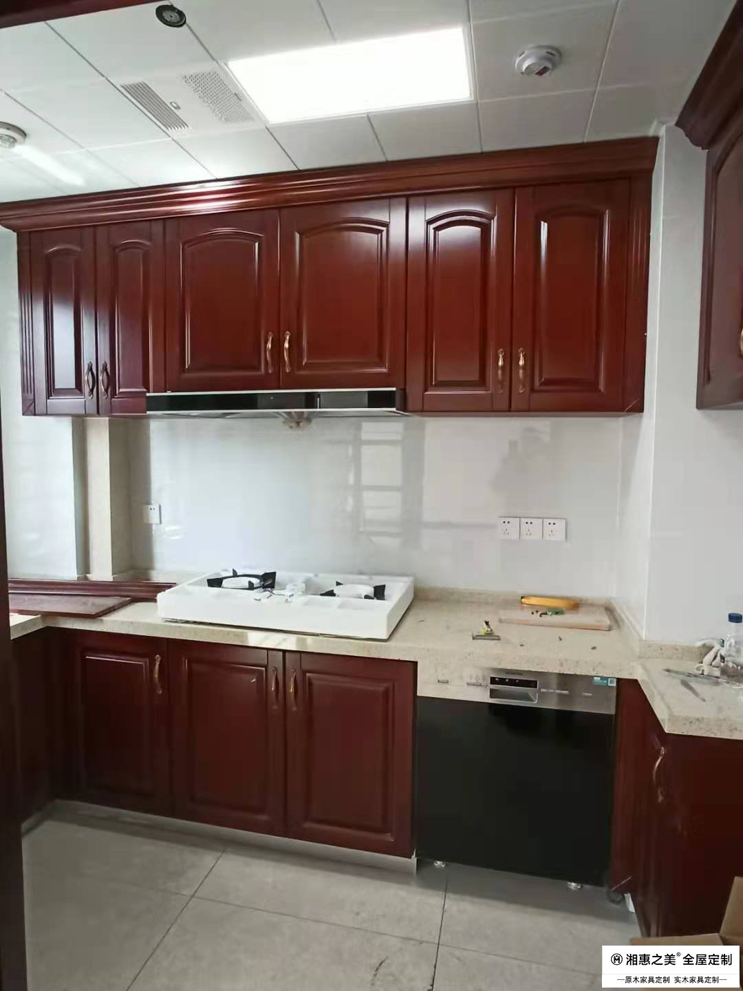 1-2103221K524520.JPG